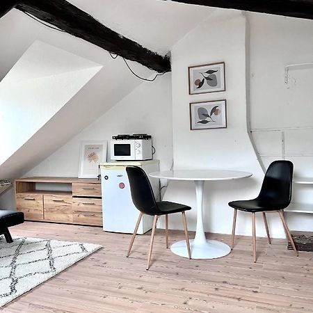 Loft Apartment Close To Metro Palmovka Prag Eksteriør billede